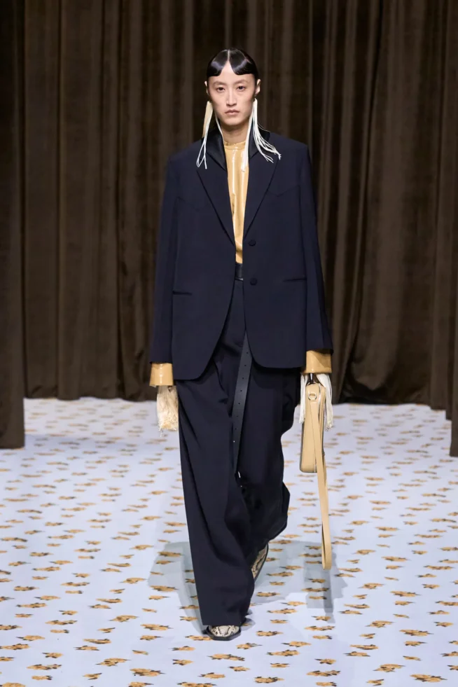 00022-jil-sander-spring-2025-ready-to-wear-credit-gorunway
