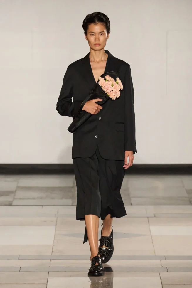 00022-simone-rocha-spring-2025-ready-to-wear-credit-gorunway