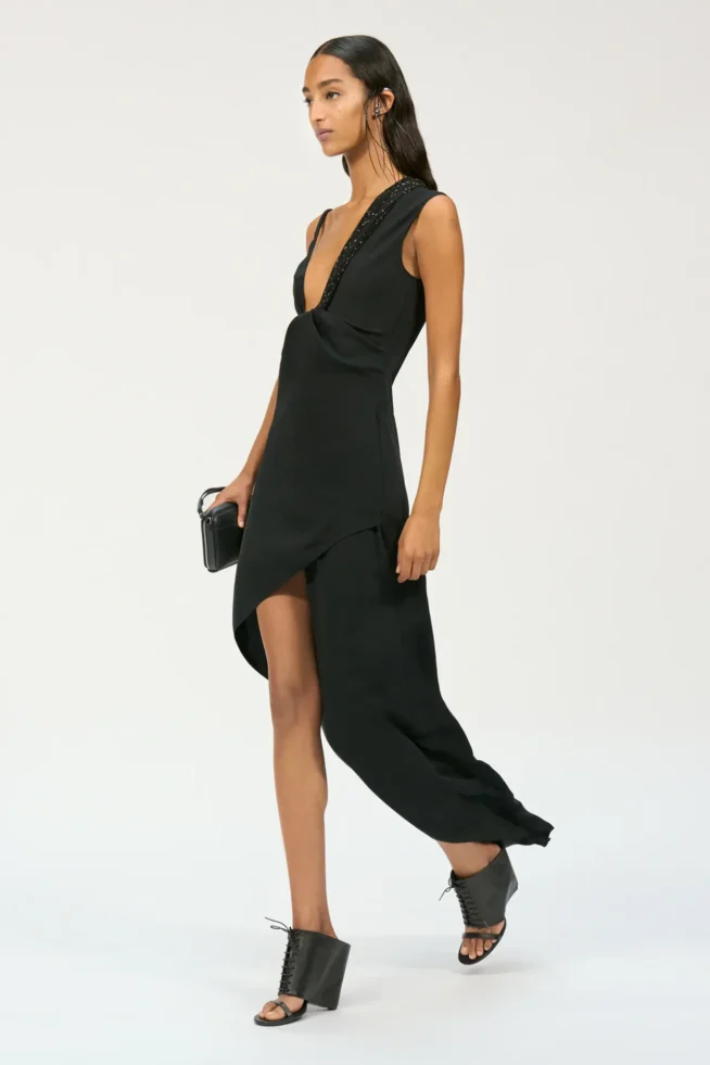 00023-courreges-spring-2025-ready-to-wear-credit-brand