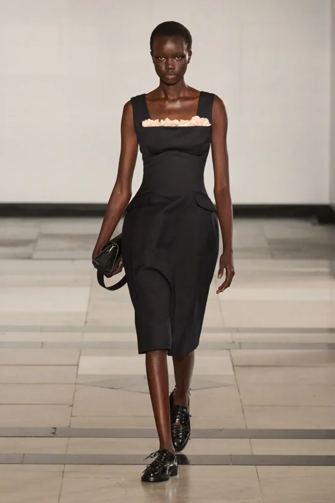 00023-simone-rocha-spring-2025-ready-to-wear-credit-gorunway