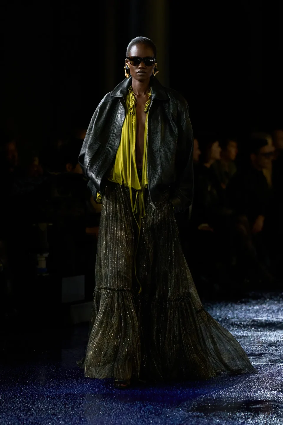 00024-saint-laurent-spring-2025-ready-to-wear-credit-gorunway