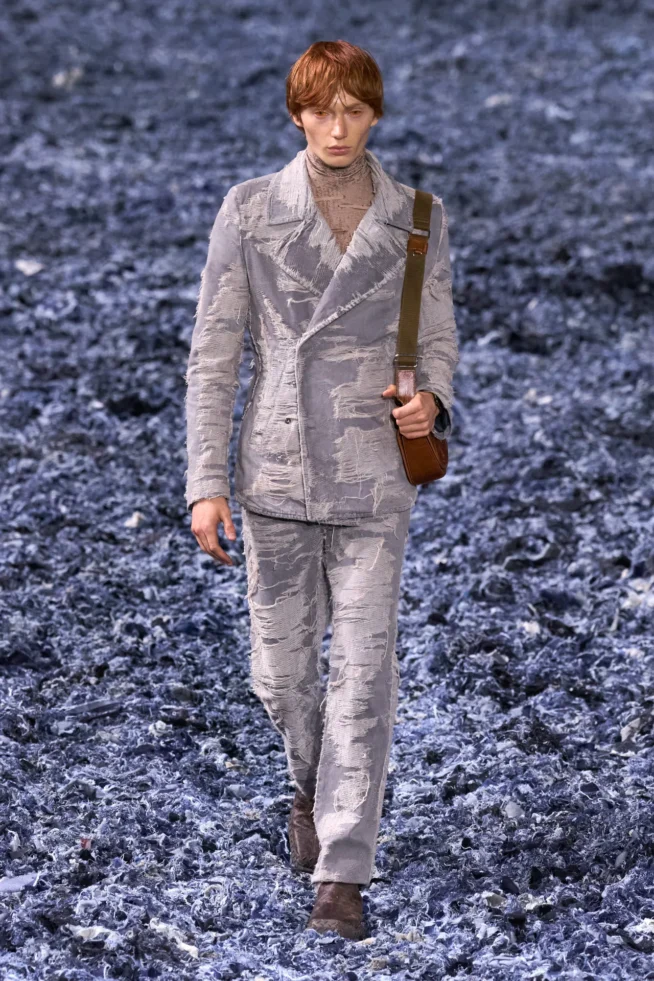 00025-diesel-spring-2025-ready-to-wear-credit-gorunway