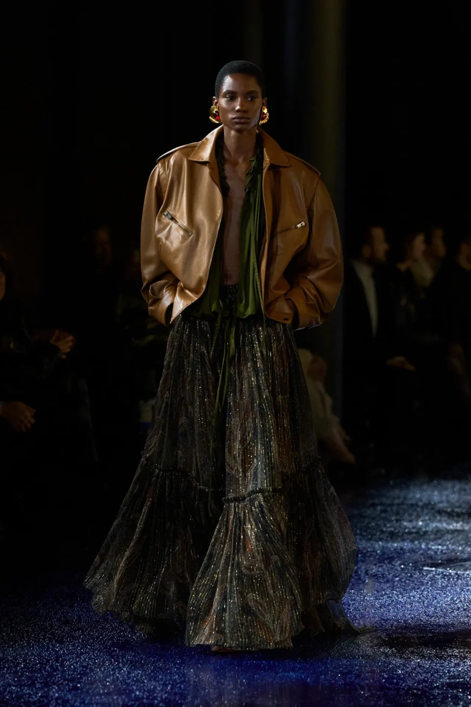 00025-saint-laurent-spring-2025-ready-to-wear-credit-gorunway
