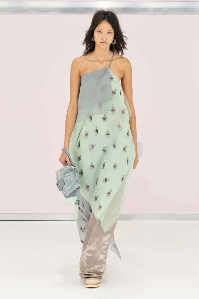 00026-fendi-spring-2025-ready-to-wear-credit-gorunway