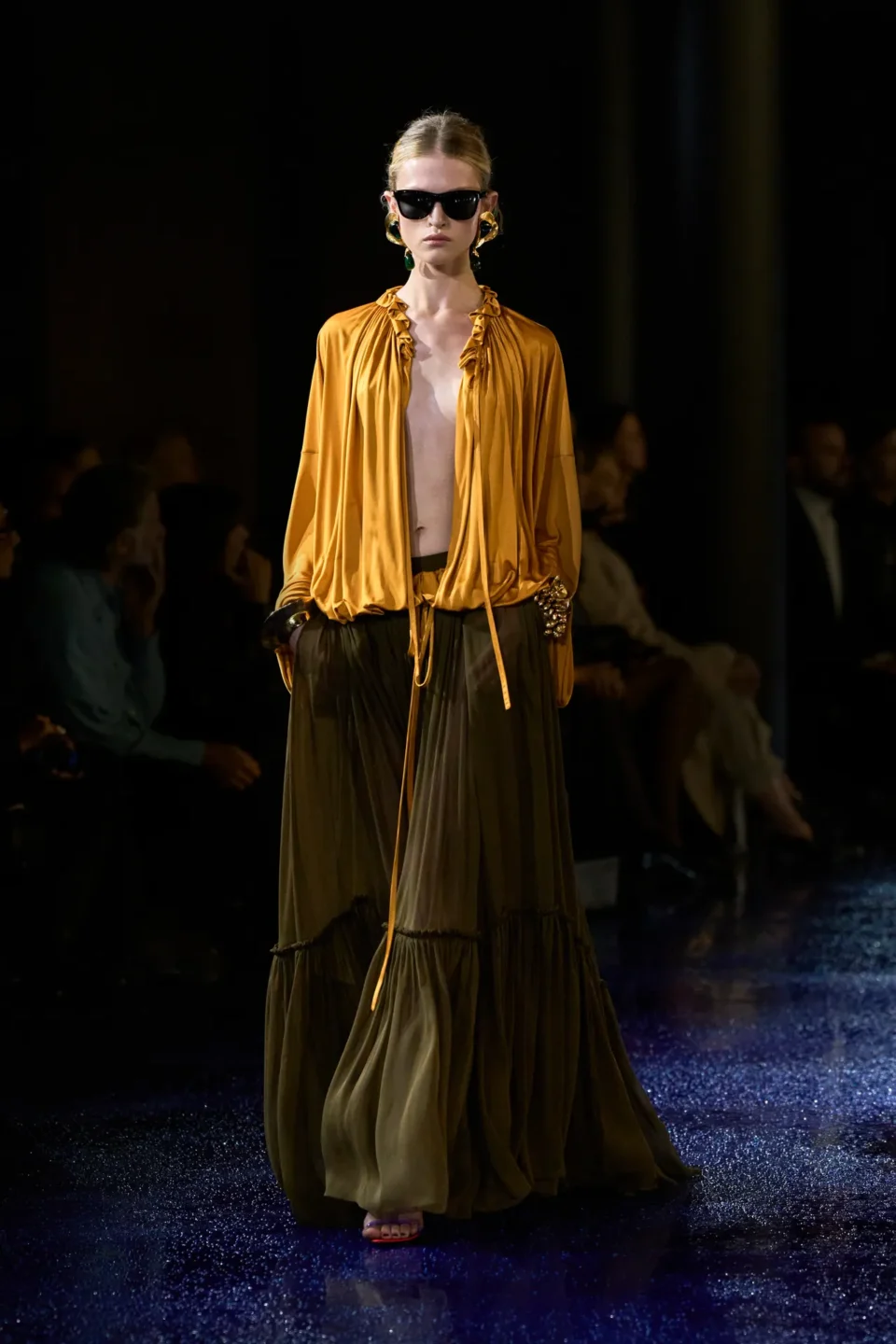 00026-saint-laurent-spring-2025-ready-to-wear-credit-gorunway