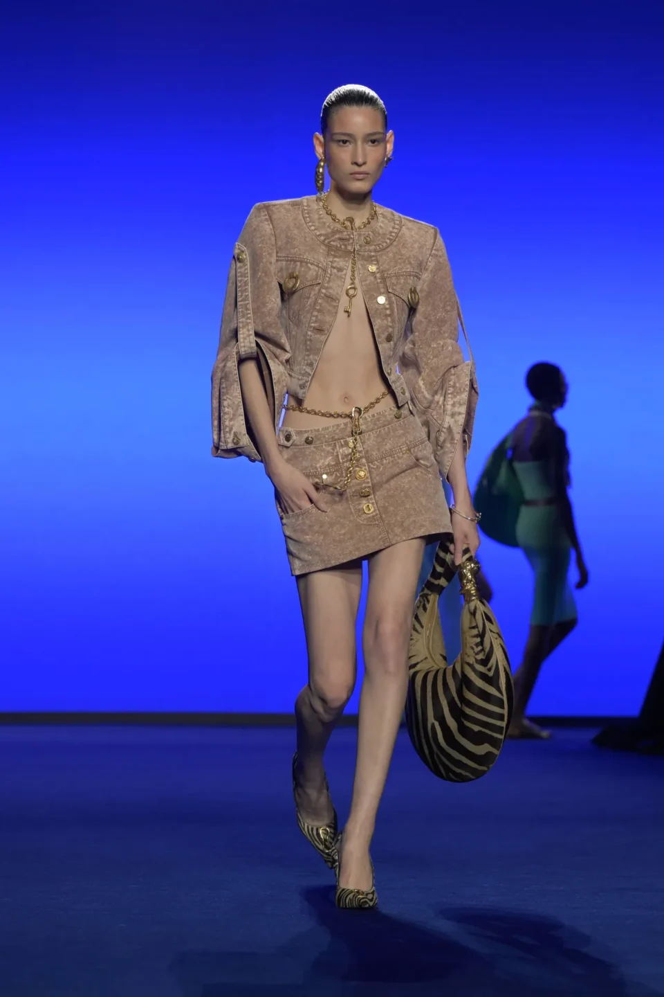 00027-schiaparelli-spring-2025-ready-to-wear-credit-brand