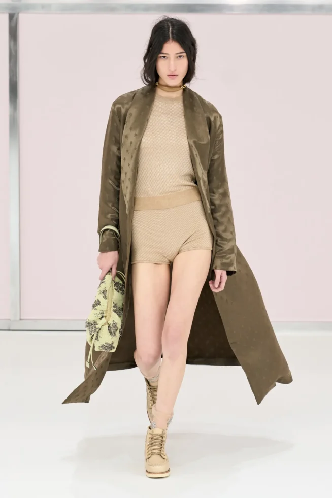 00028-fendi-spring-2025-ready-to-wear-credit-gorunway