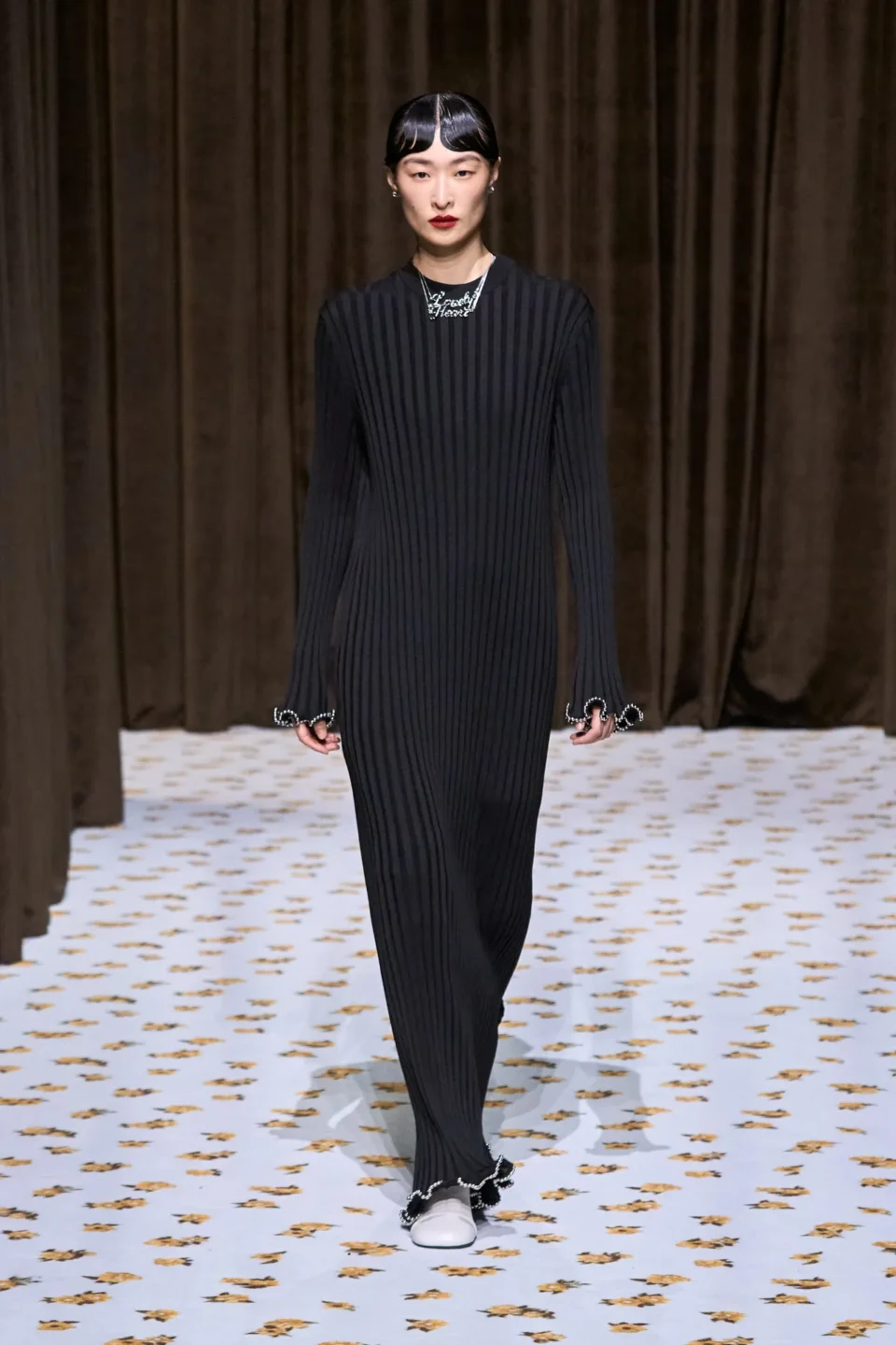 00028-jil-sander-spring-2025-ready-to-wear-credit-gorunway