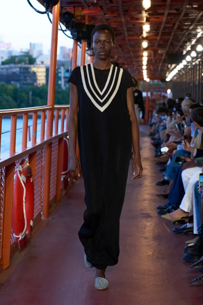 00029-tommy-hilfiger-spring-2025-ready-to-wear-credit-brand