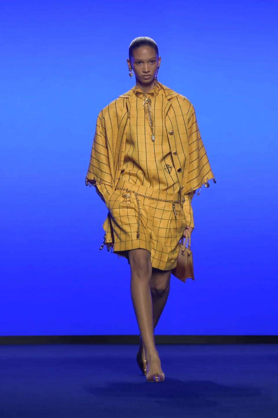 00030-schiaparelli-spring-2025-ready-to-wear-credit-brand