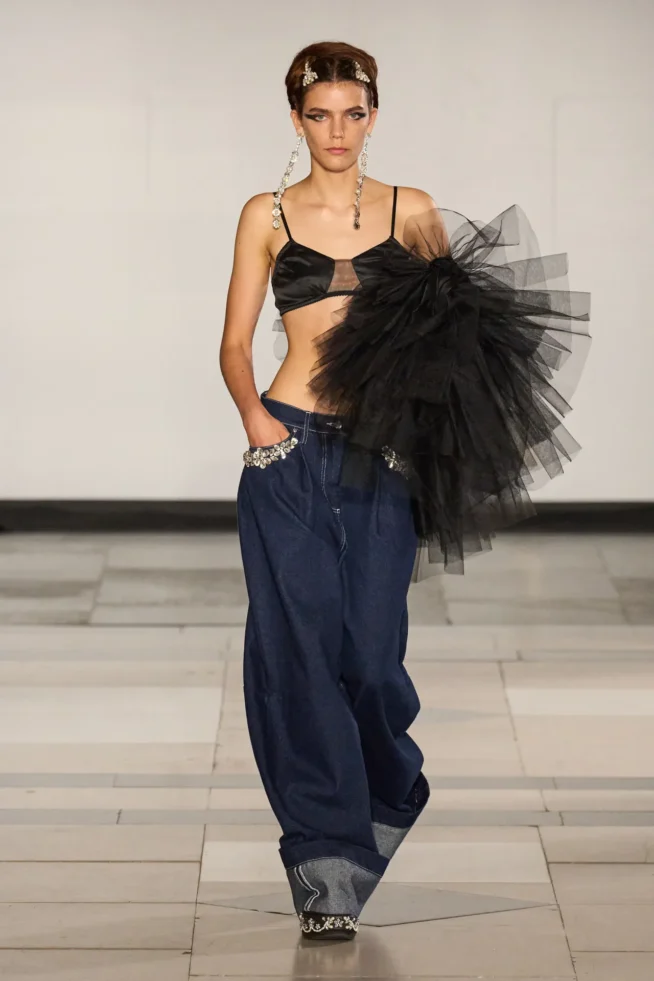 00030-simone-rocha-spring-2025-ready-to-wear-credit-gorunway