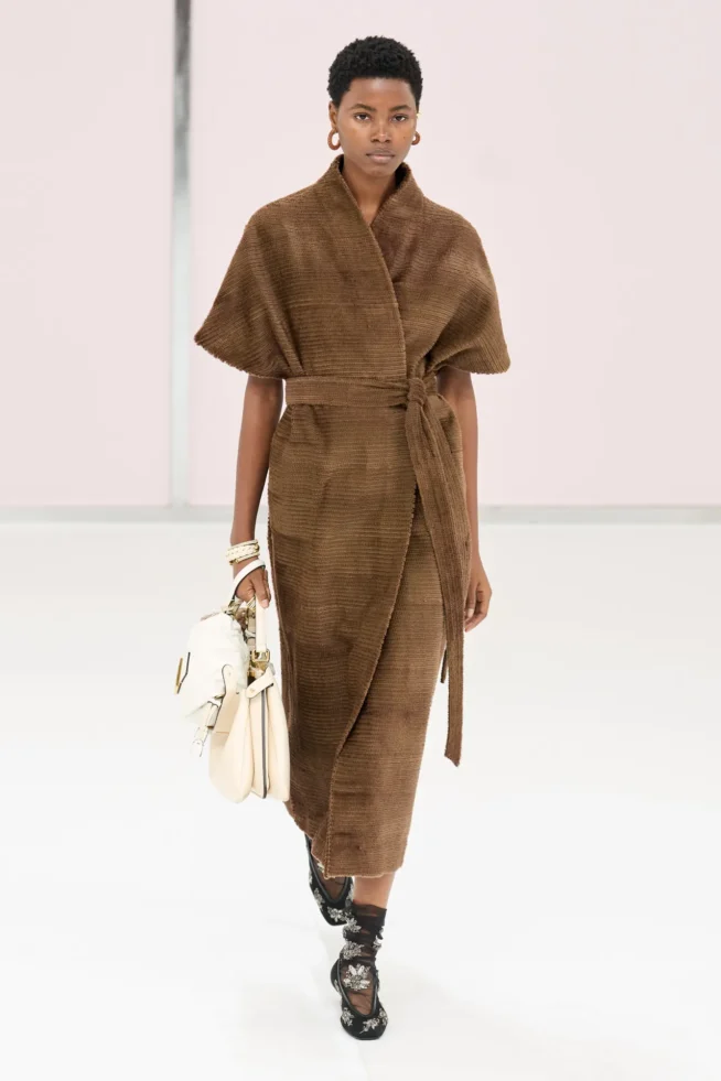 00031-fendi-spring-2025-ready-to-wear-credit-gorunway