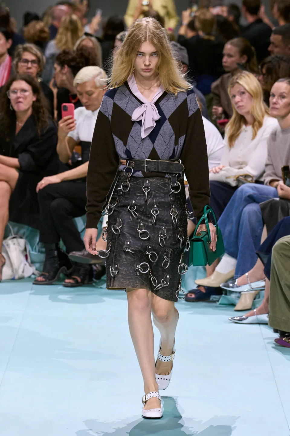 00031-prada-VERAO-2025