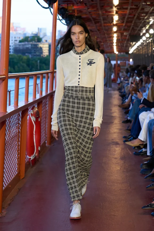 00032-tommy-hilfiger-spring-2025-ready-to-wear-credit-brand