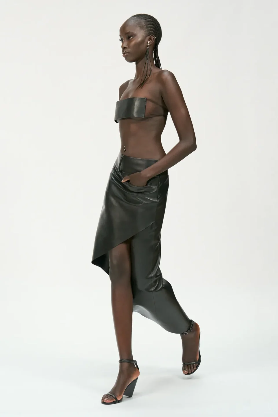 00033-courreges-spring-2025-ready-to-wear-credit-brand