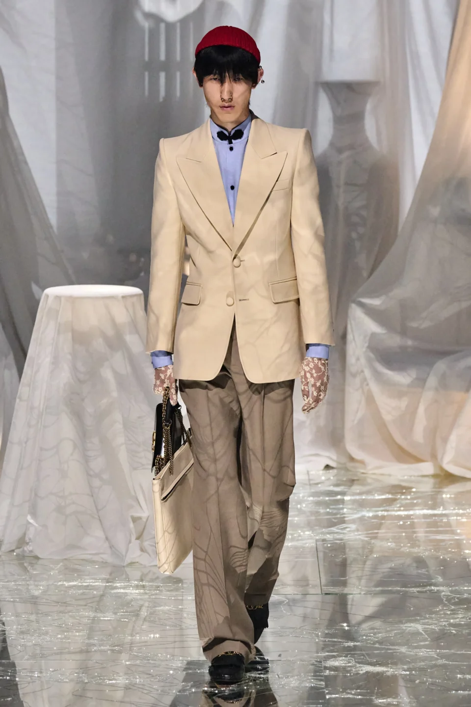 00033-valentino-spring-2025-ready-to-wear-credit-gorunway