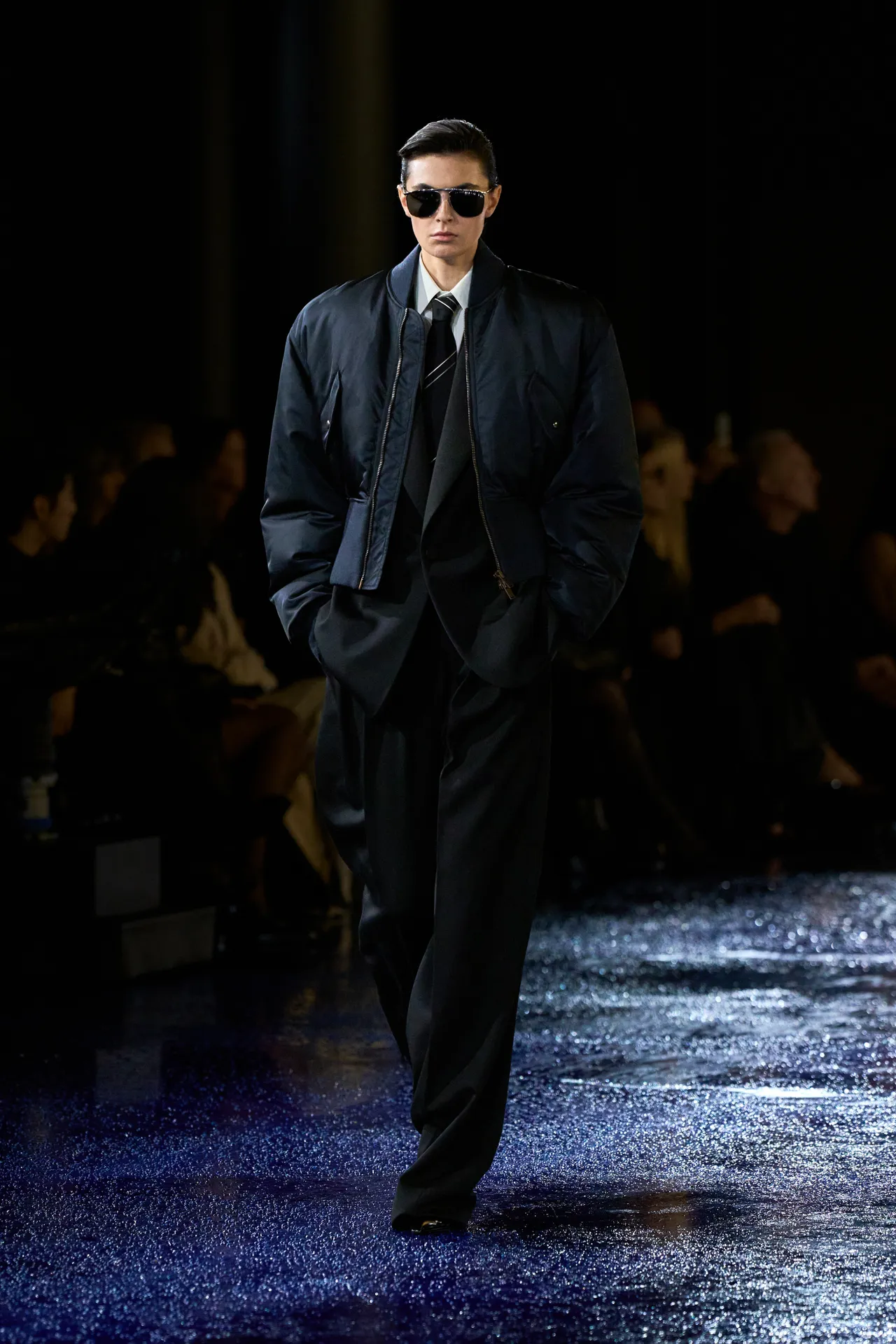 00034-saint-laurent-spring-2025-ready-to-wear-credit-gorunway