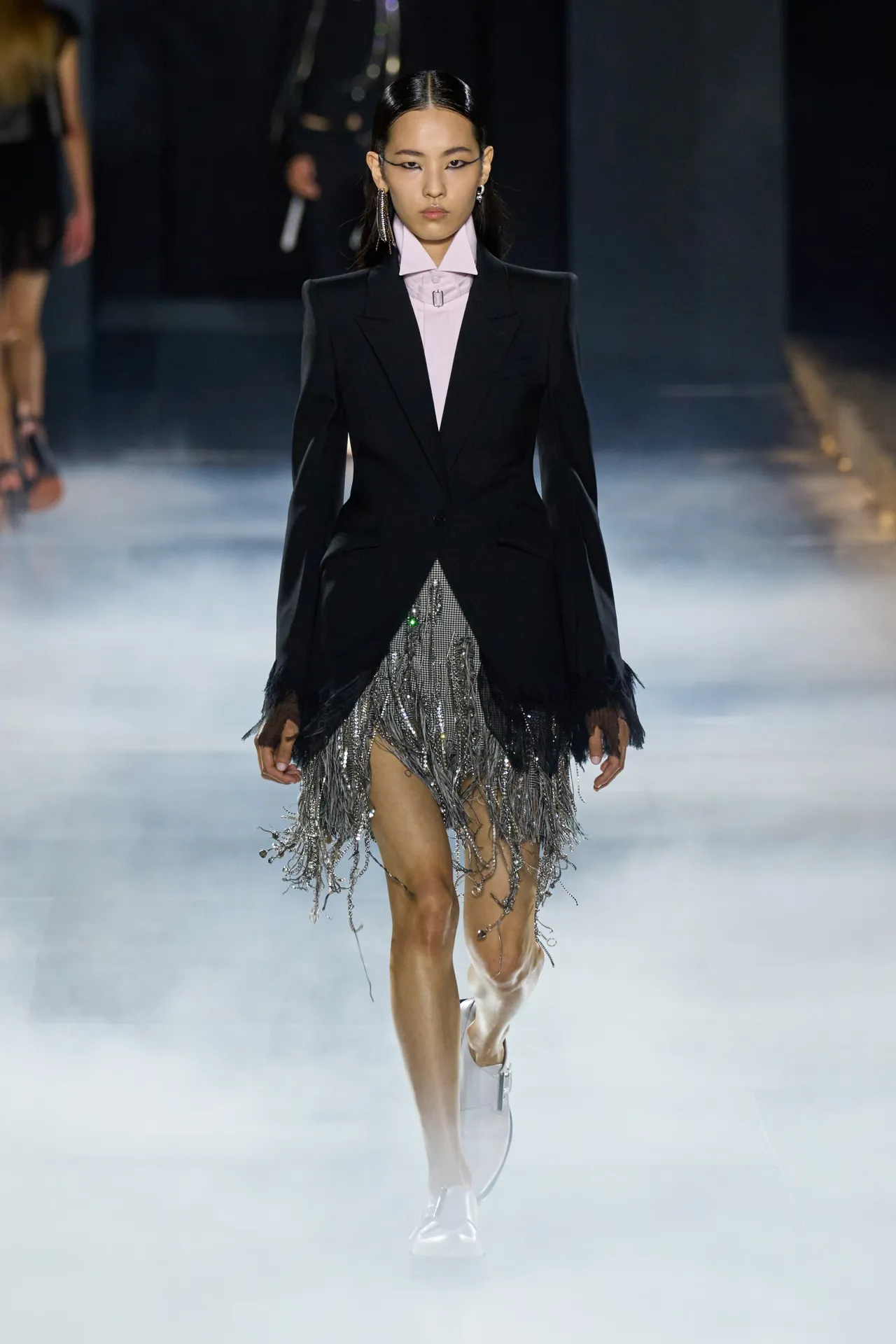 00035-alexander-mcqueen-spring-2025-ready-to-wear-credit-gorunway