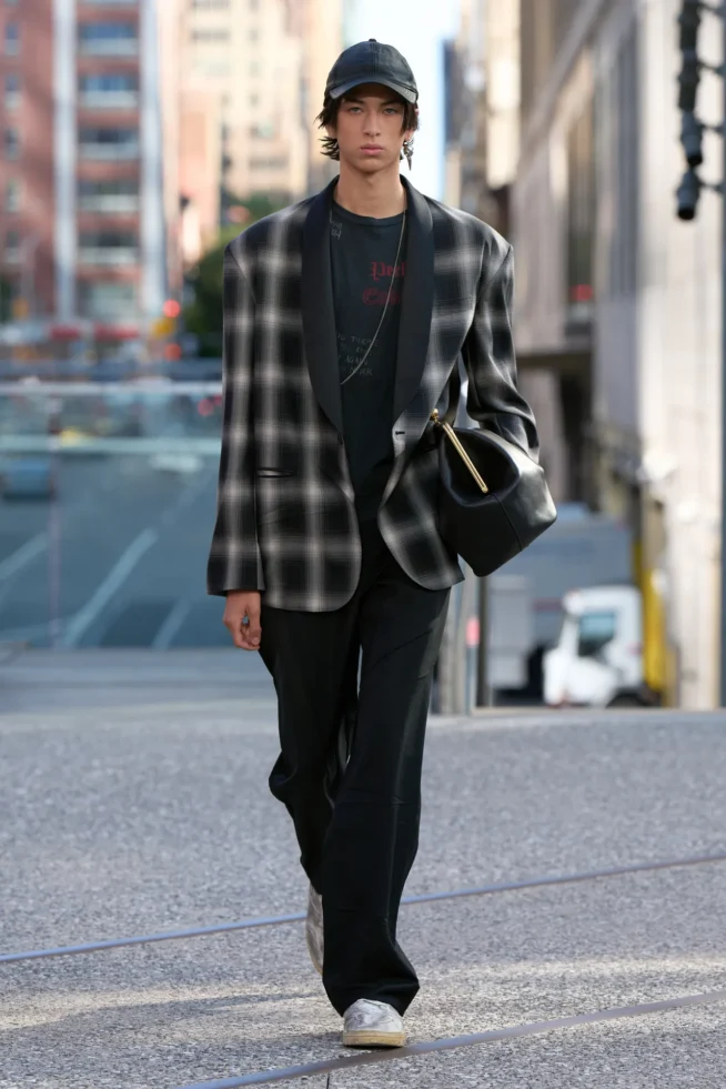 00035-coach-spring-2025-ready-to-wear-credit-gorunway