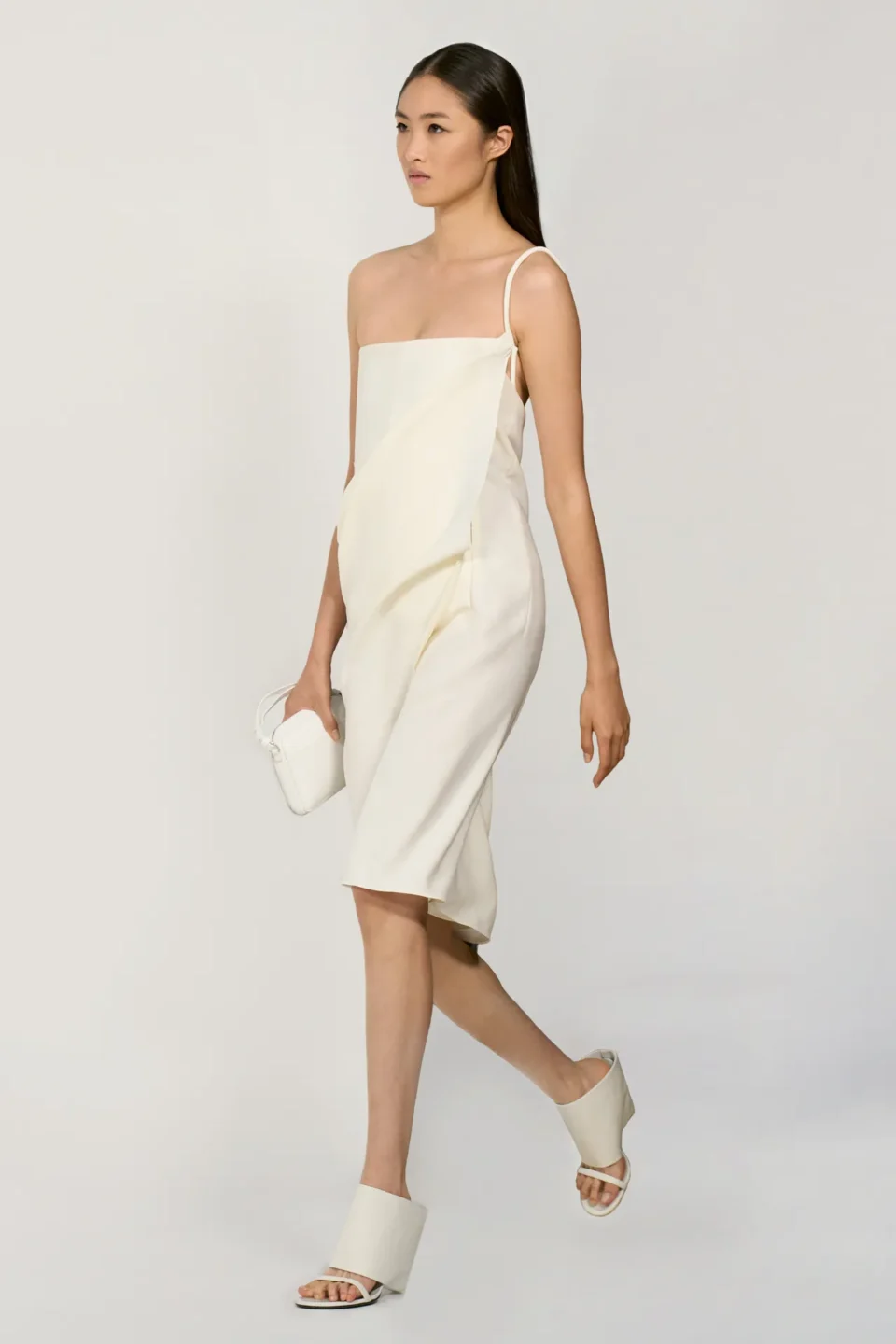 00035-courreges-spring-2025-ready-to-wear-credit-brand