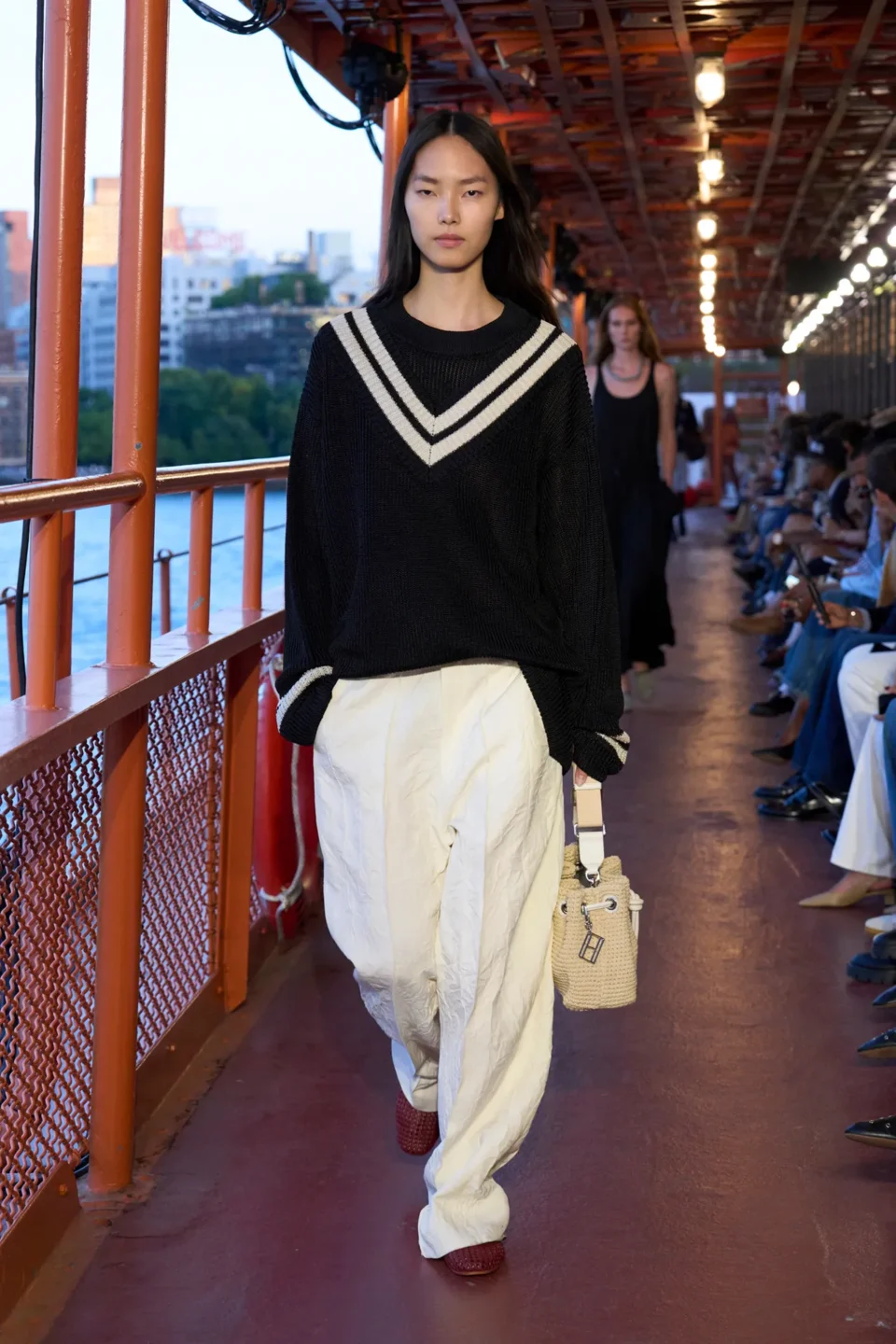 00035-tommy-hilfiger-spring-2025-ready-to-wear-credit-brand