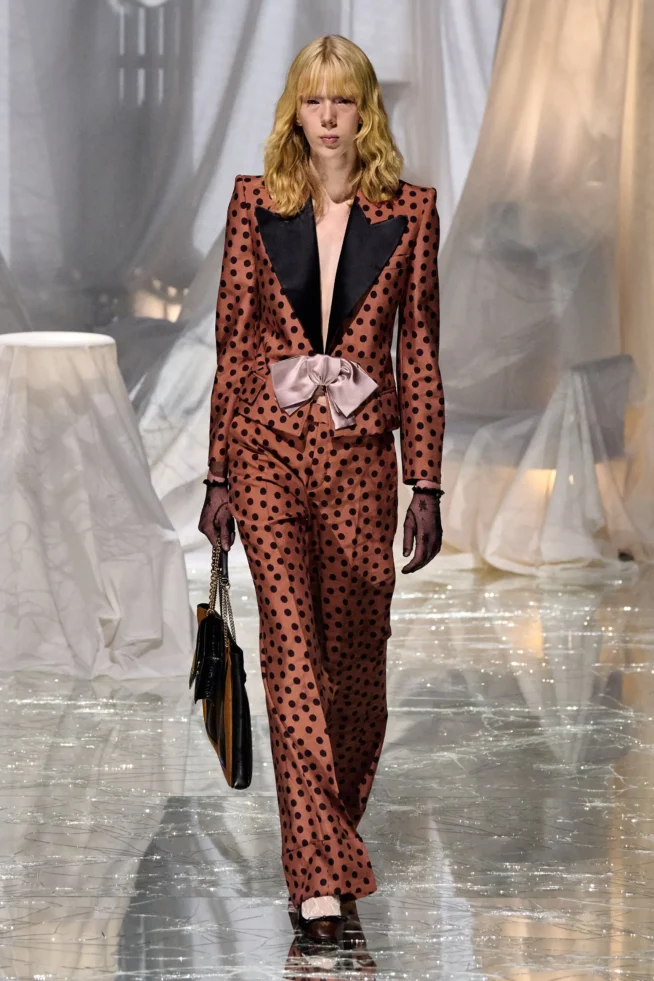 00035-valentino-spring-2025-ready-to-wear-credit-gorunway