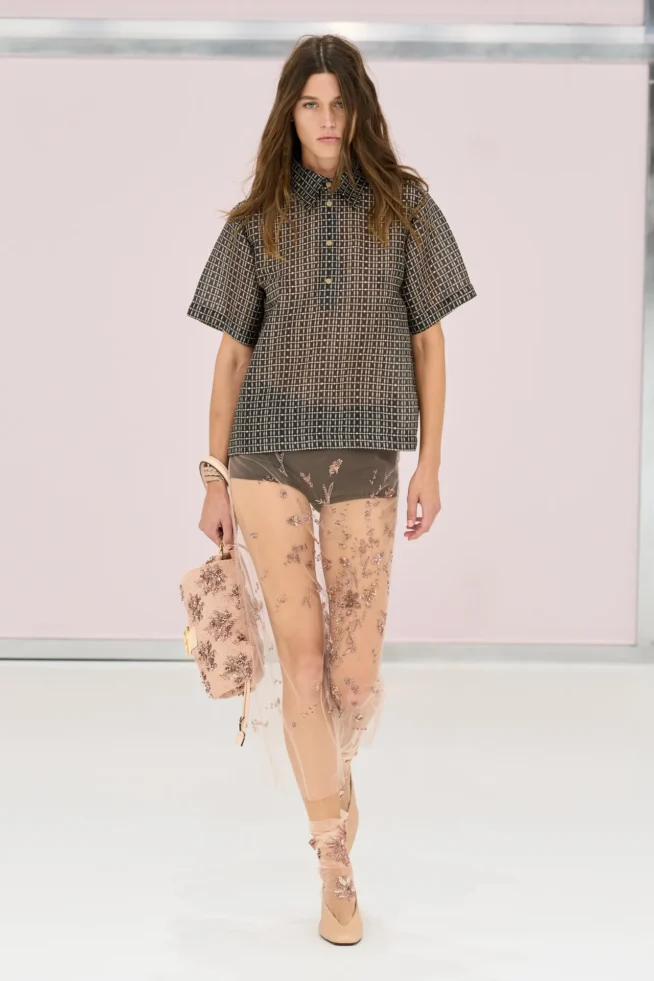 00036-fendi-spring-2025-ready-to-wear-credit-gorunway
