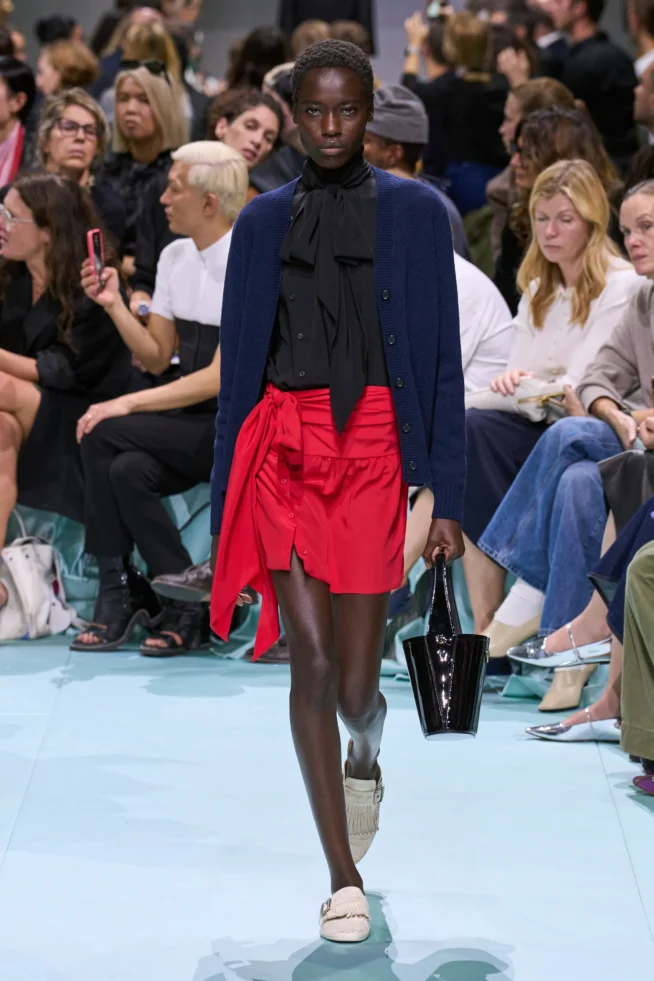 00037-prada-VERAO-2025