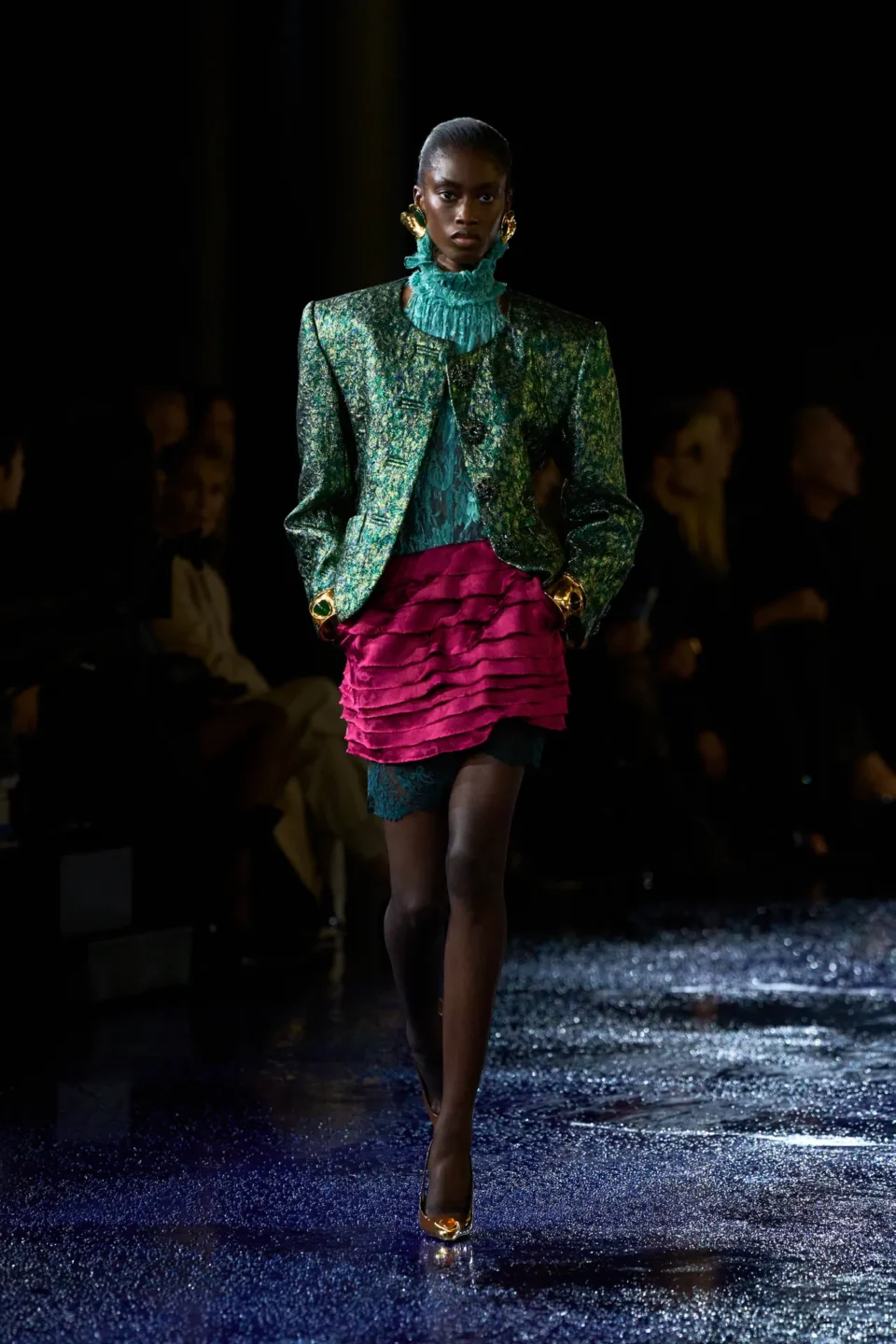 00037-saint-laurent-spring-2025-ready-to-wear-credit-gorunway