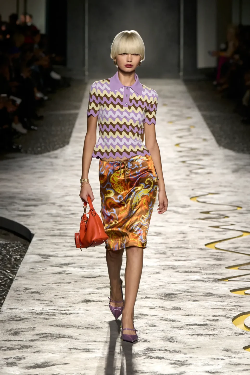 00037-versace-spring-2025-ready-to-wear-credit-gorunway