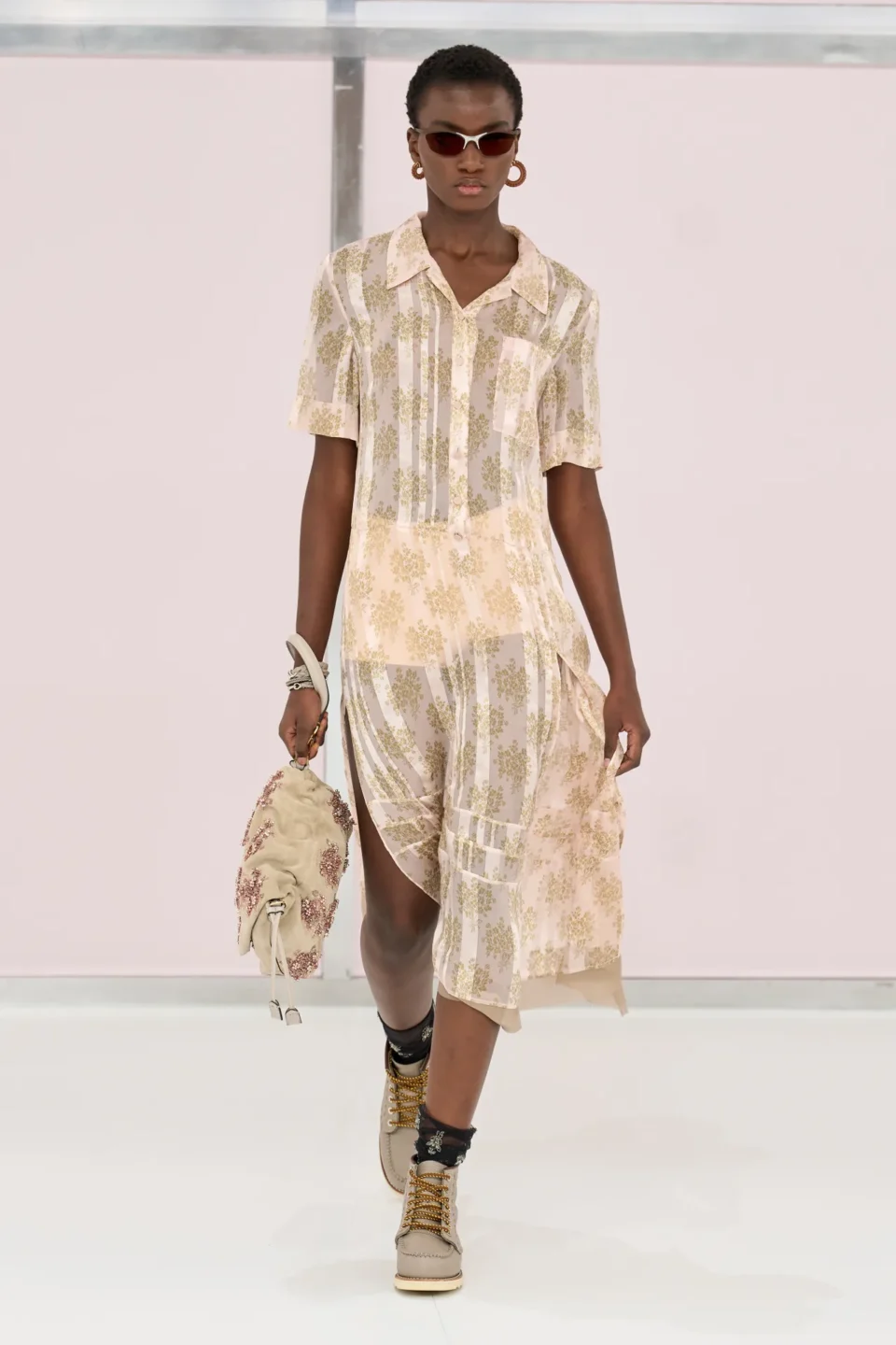 00038-fendi-spring-2025-ready-to-wear-credit-gorunway