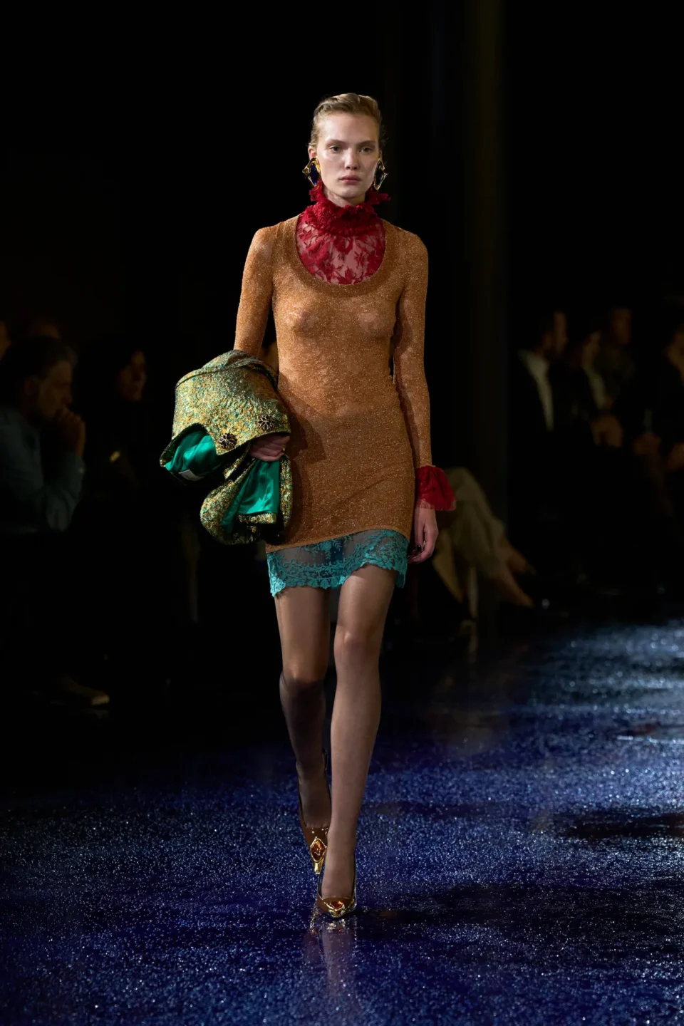 00038-saint-laurent-spring-2025-ready-to-wear-credit-gorunway