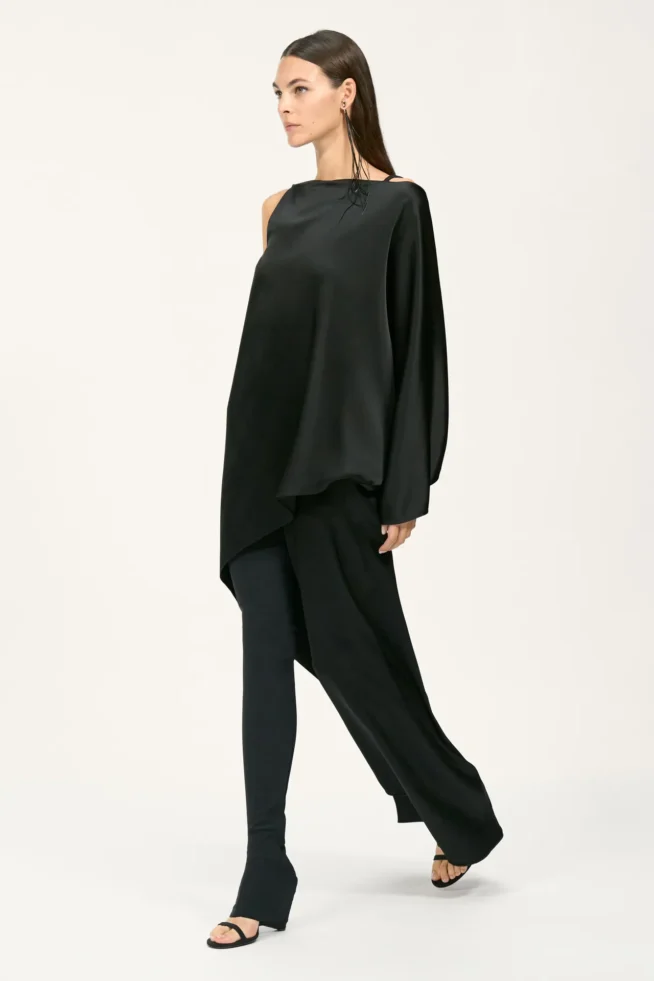 00040-courreges-spring-2025-ready-to-wear-credit-brand
