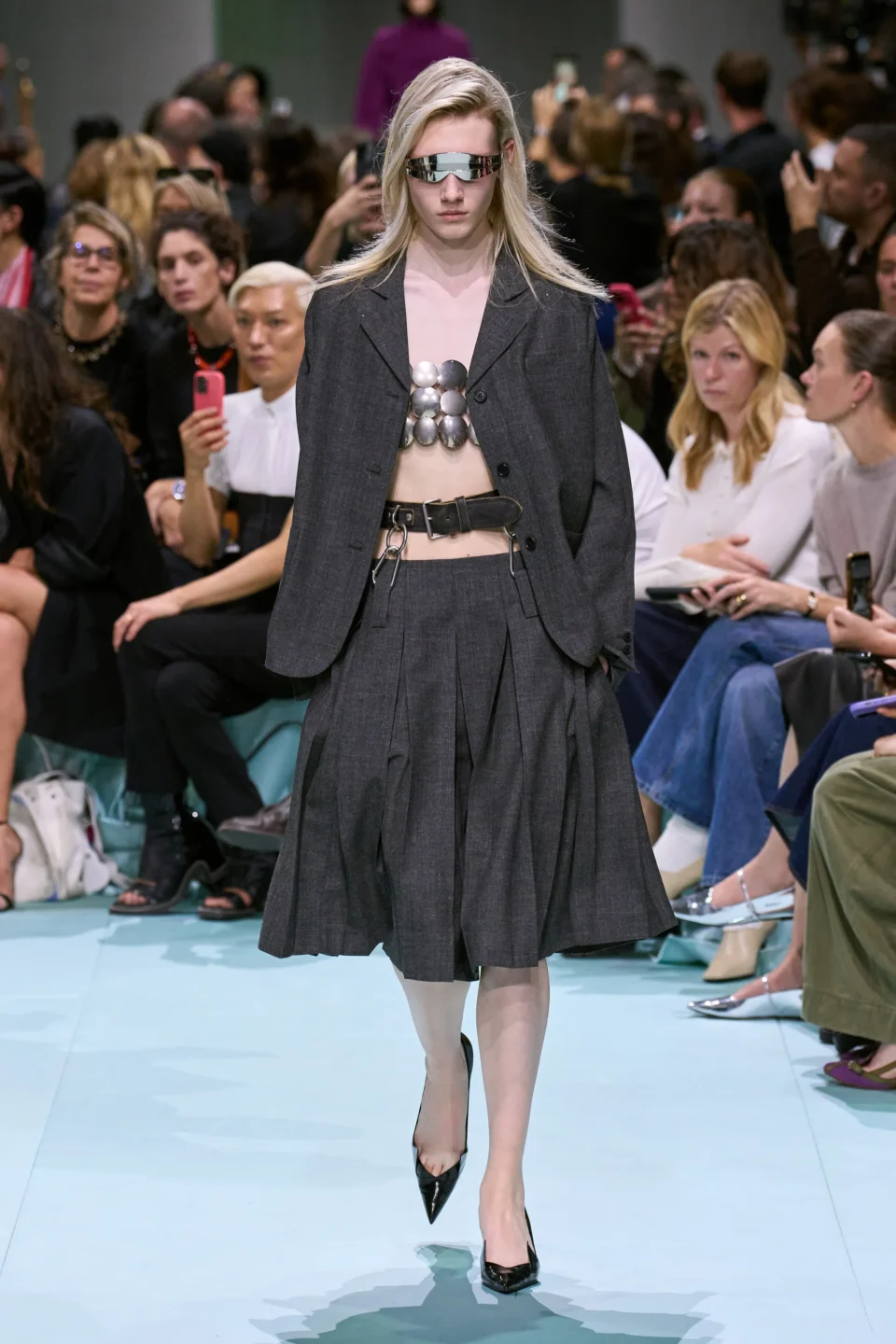 00040-prada-VERAO-2025