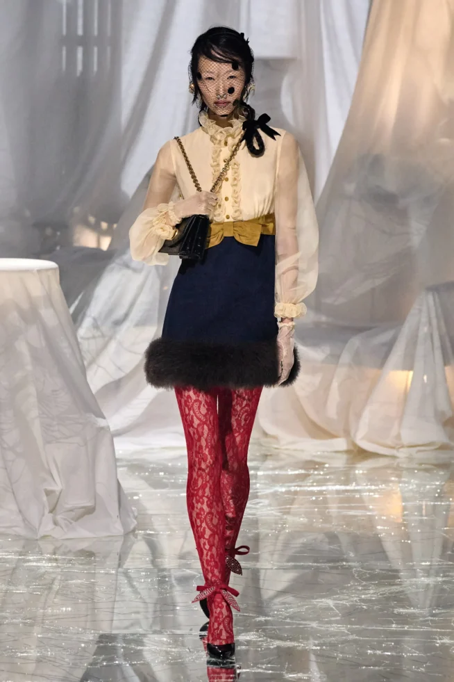 00040-valentino-spring-2025-ready-to-wear-credit-gorunway