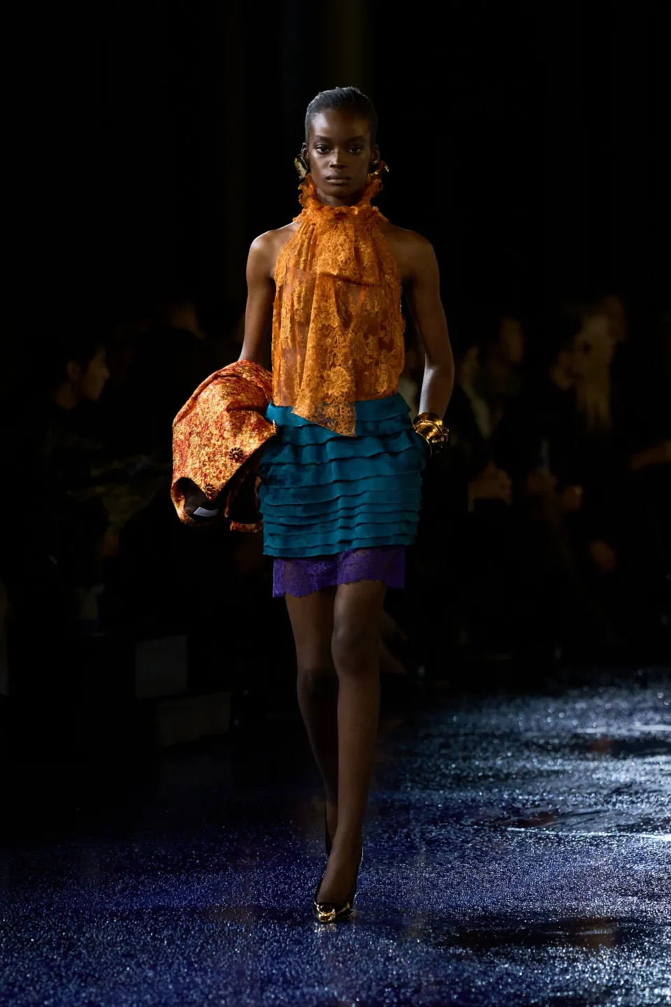 00041-saint-laurent-spring-2025-ready-to-wear-credit-gorunway