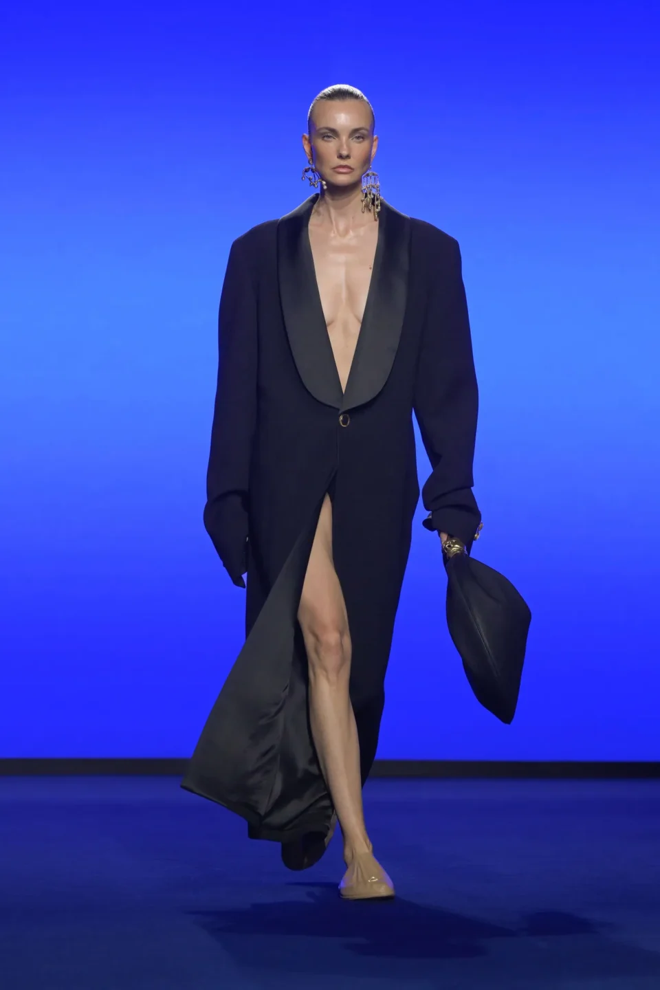 00041-schiaparelli-spring-2025-ready-to-wear-credit-brand