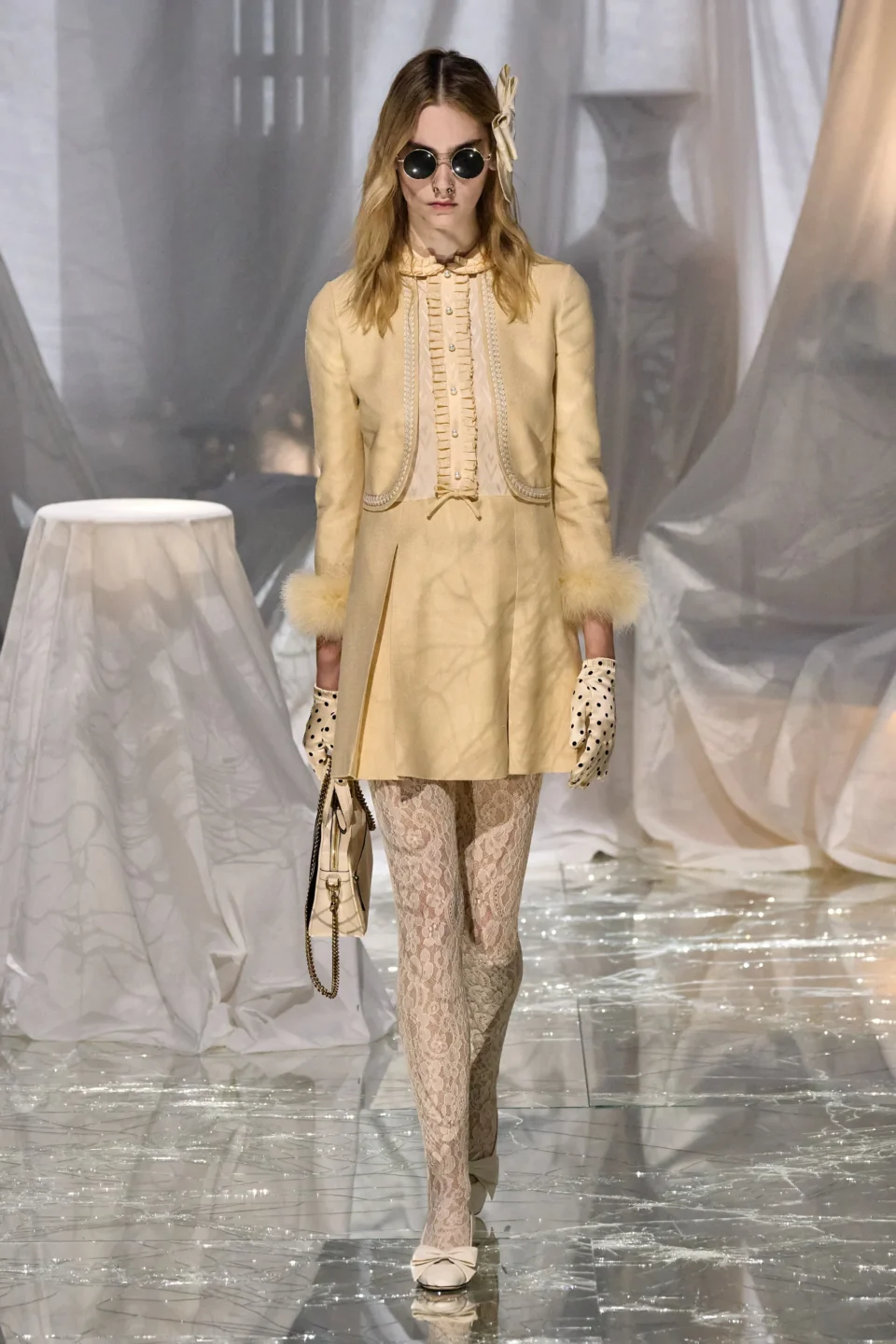 00041-valentino-spring-2025-ready-to-wear-credit-gorunway