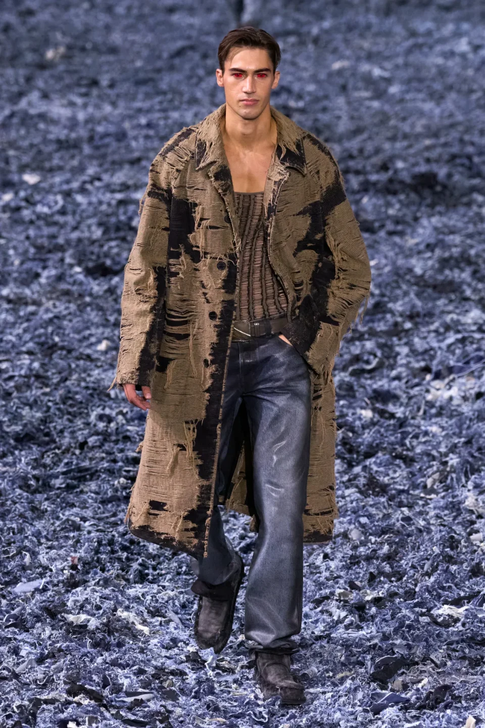 00042-diesel-spring-2025-ready-to-wear-credit-gorunway