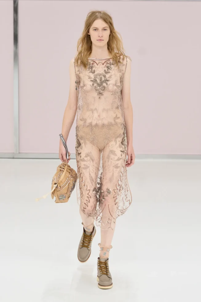 00044-fendi-spring-2025-ready-to-wear-credit-gorunway