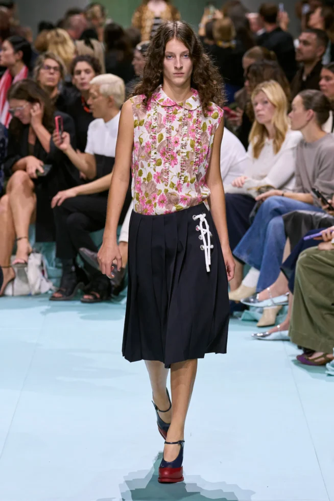 00044-prada-VERAO-2025
