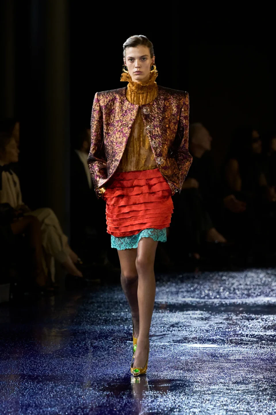 00044-saint-laurent-spring-2025-ready-to-wear-credit-gorunway