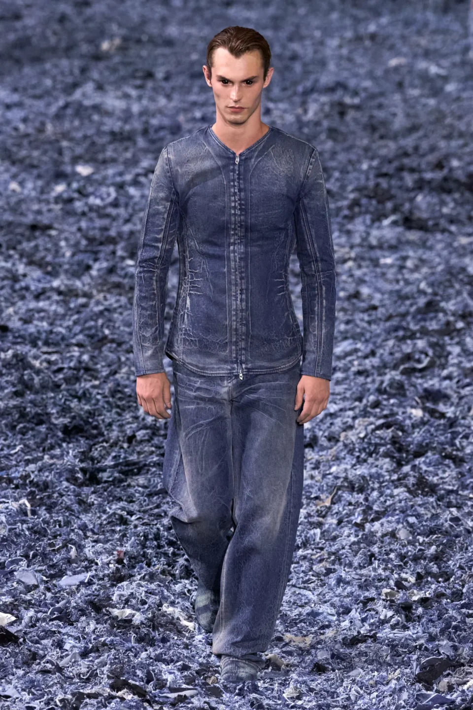 00045-diesel-spring-2025-ready-to-wear-credit-gorunway
