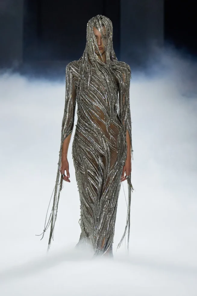 00046-alexander-mcqueen-spring-2025-ready-to-wear-credit-gorunway