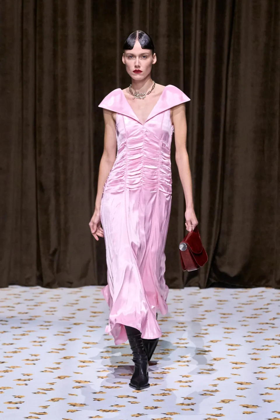 00047-jil-sander-spring-2025-ready-to-wear-credit-gorunway