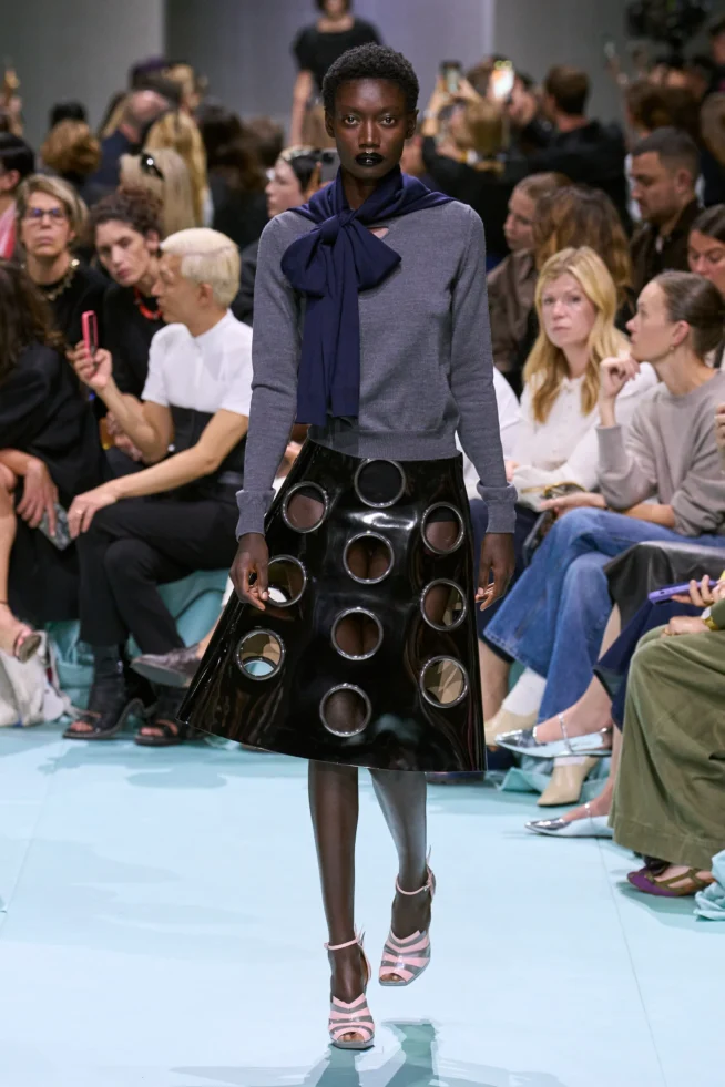 00047-prada-VERAO-2025