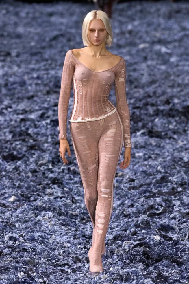00048-diesel-spring-2025-ready-to-wear-credit-gorunway