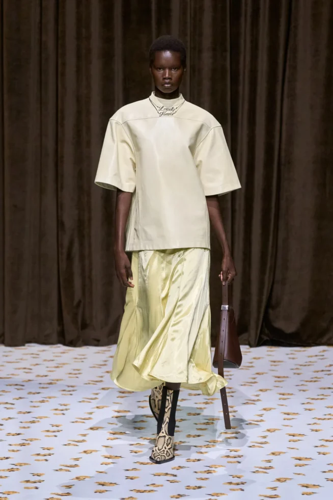 00048-jil-sander-spring-2025-ready-to-wear-credit-gorunway