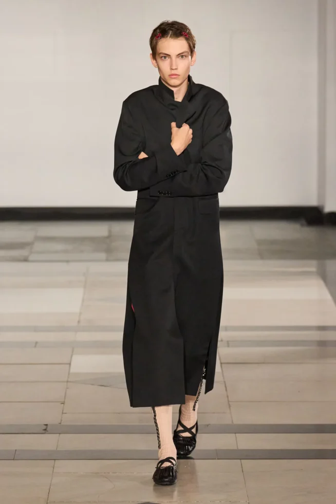 00048-simone-rocha-spring-2025-ready-to-wear-credit-gorunway