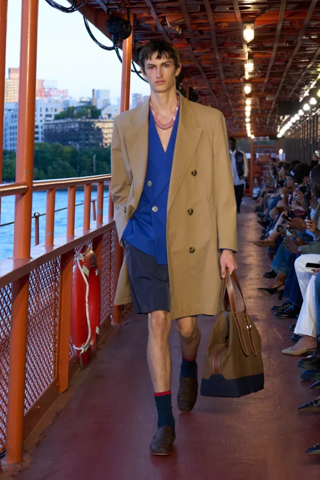 00048-tommy-hilfiger-spring-2025-ready-to-wear-credit-brand